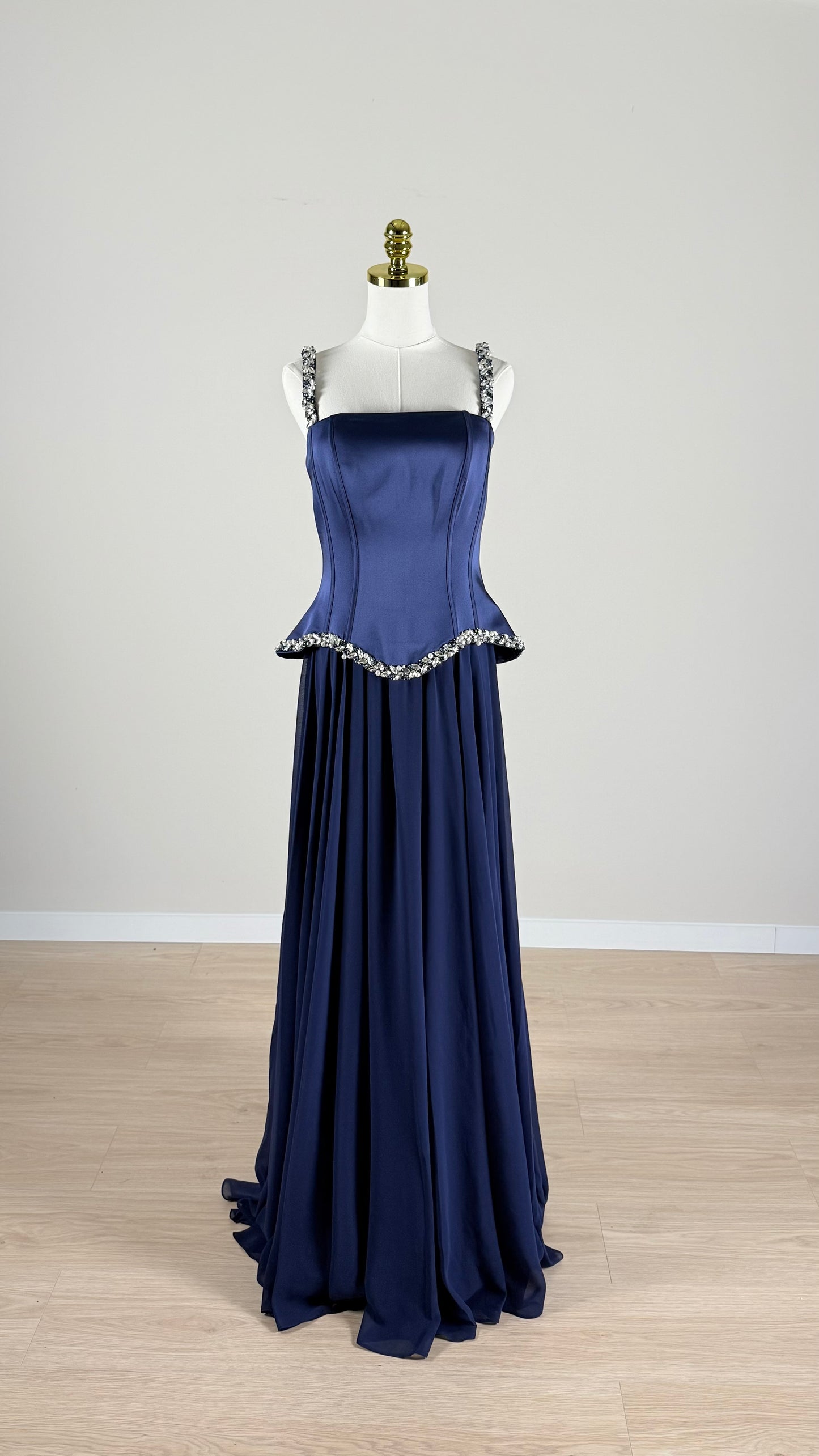 Robe LEYNA
